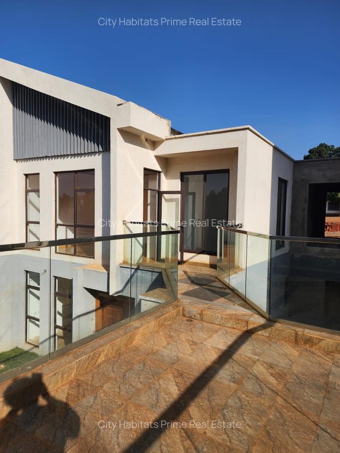 4 Bed Villa with En Suite in Kiambu Road - 4