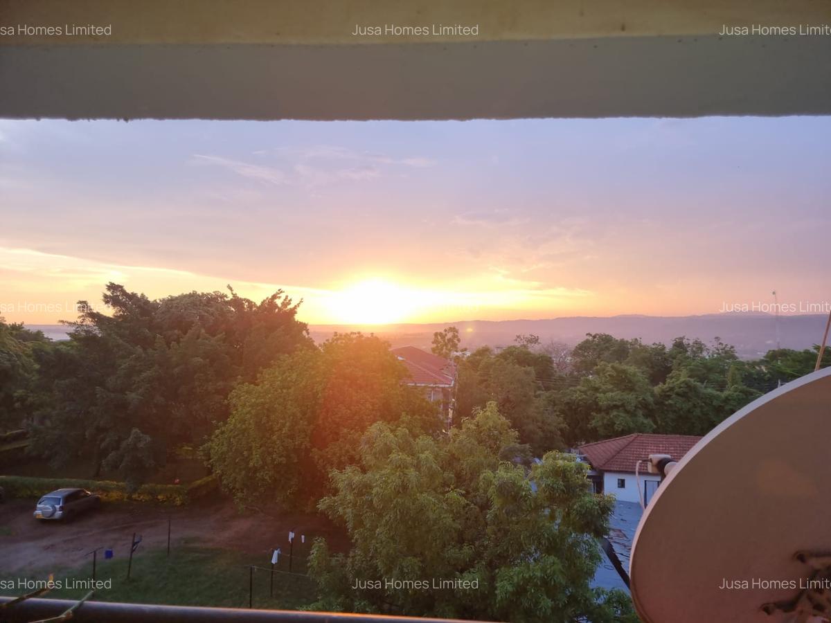 3 Bed Apartment with Parking in Kisumu - 7