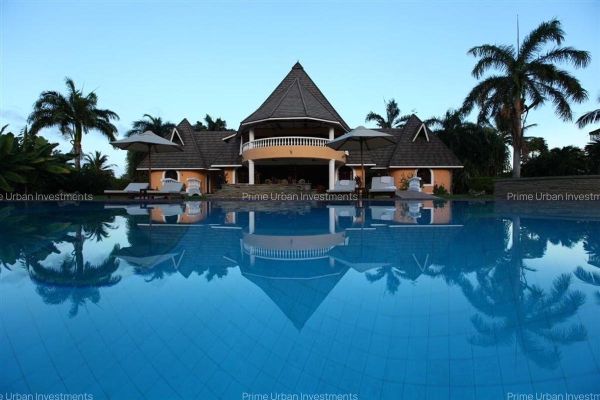 10 Bed Villa with En Suite in Diani - 10