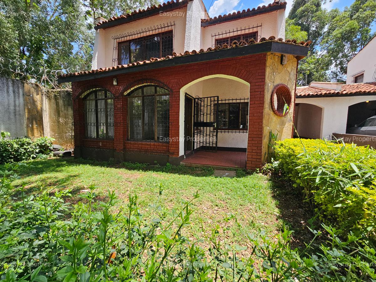 4 Bed Townhouse with En Suite in Lavington - 1