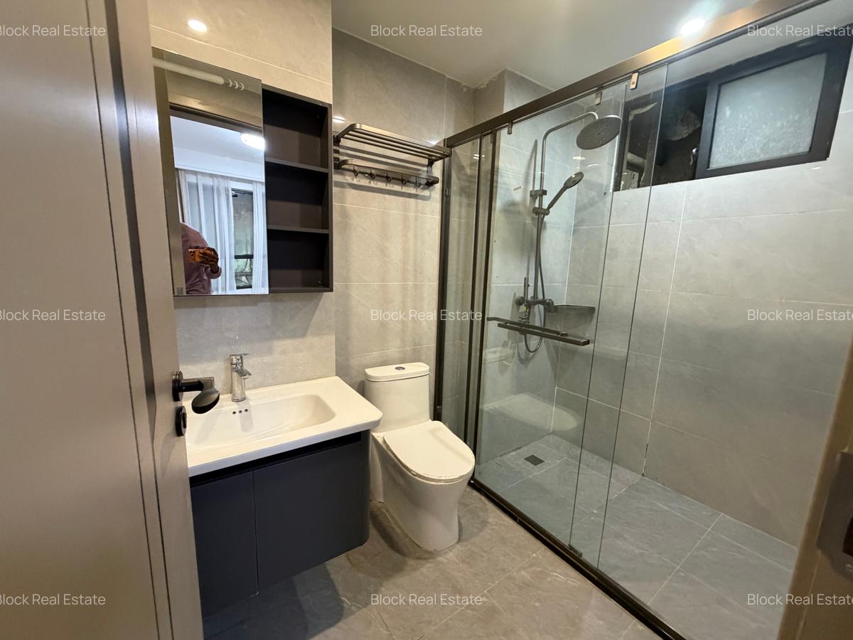 2 Bed Apartment with En Suite in Lavington - 15