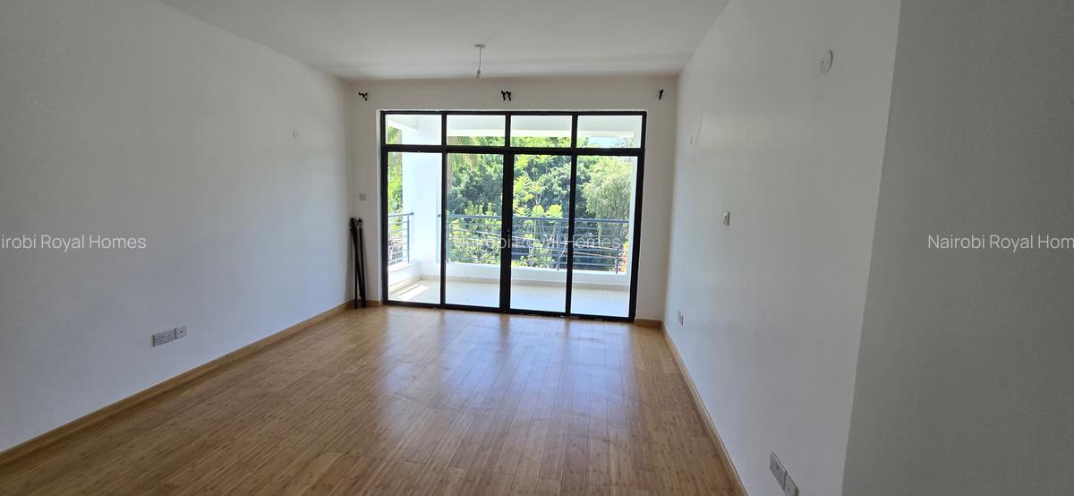 5 Bed Townhouse with En Suite at Lavington Green - 5