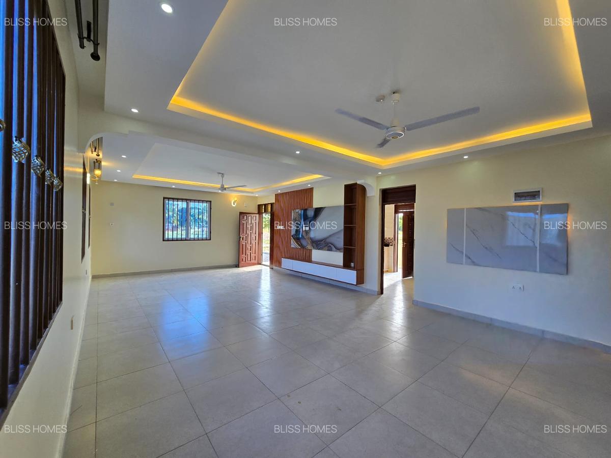 3 Bed Townhouse with En Suite at Tezo - 6