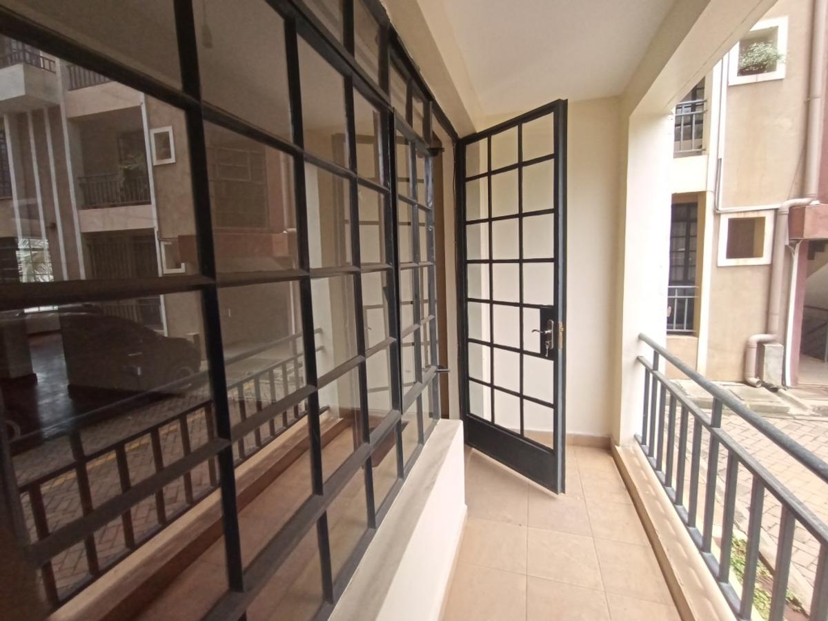 3 Bed Apartment with En Suite at Riverside Drive - 3