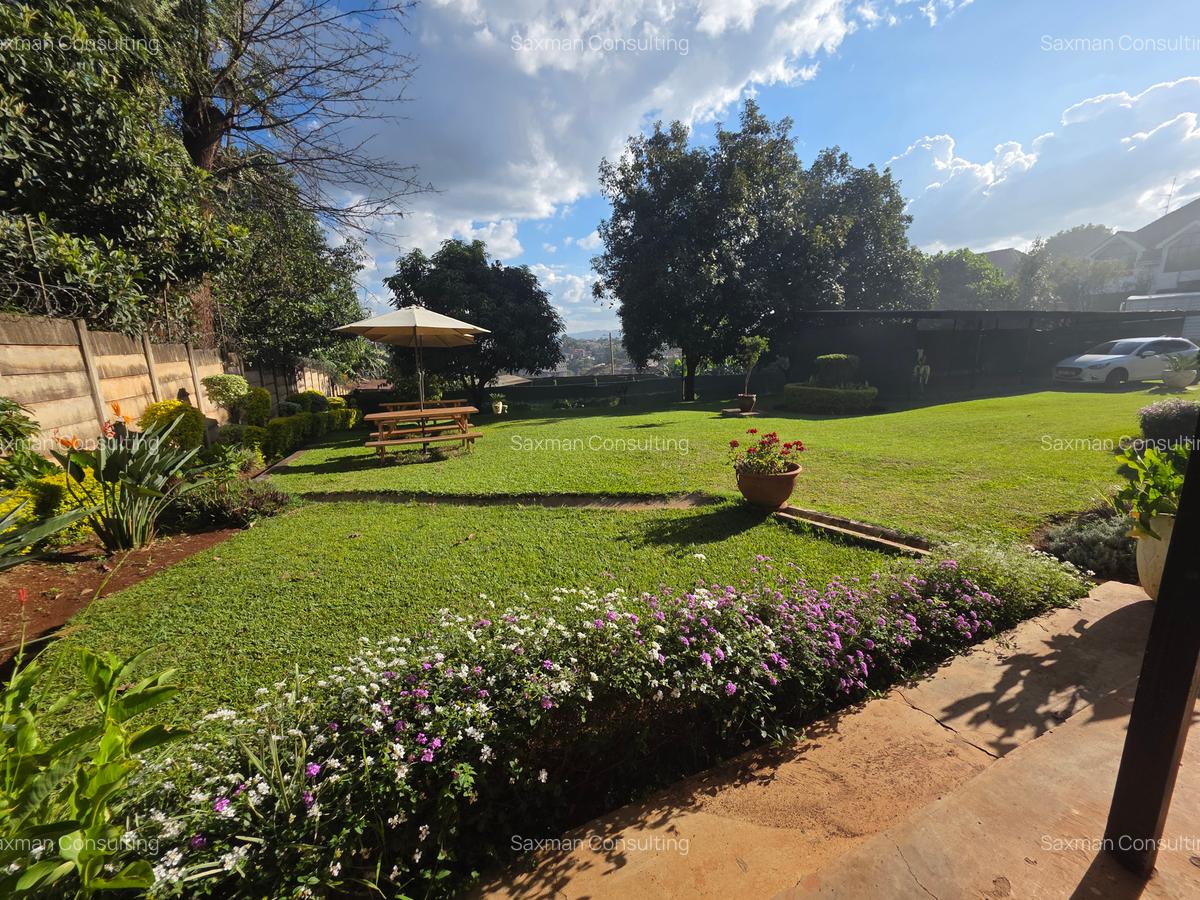 Commercial Property with Service Charge Included in Lavington - 18