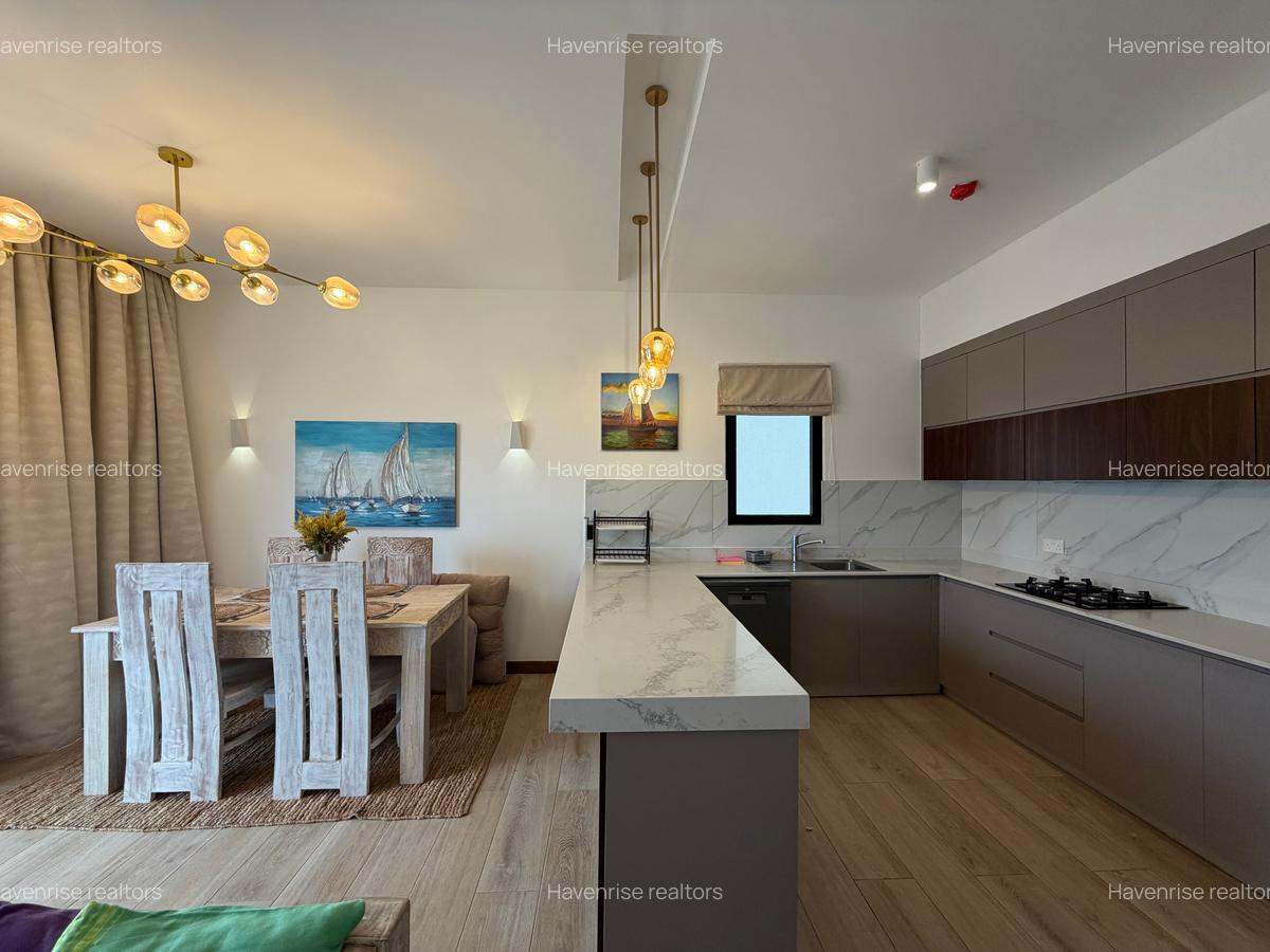 2 Bed Apartment with Swimming Pool at Rosslyn - 5