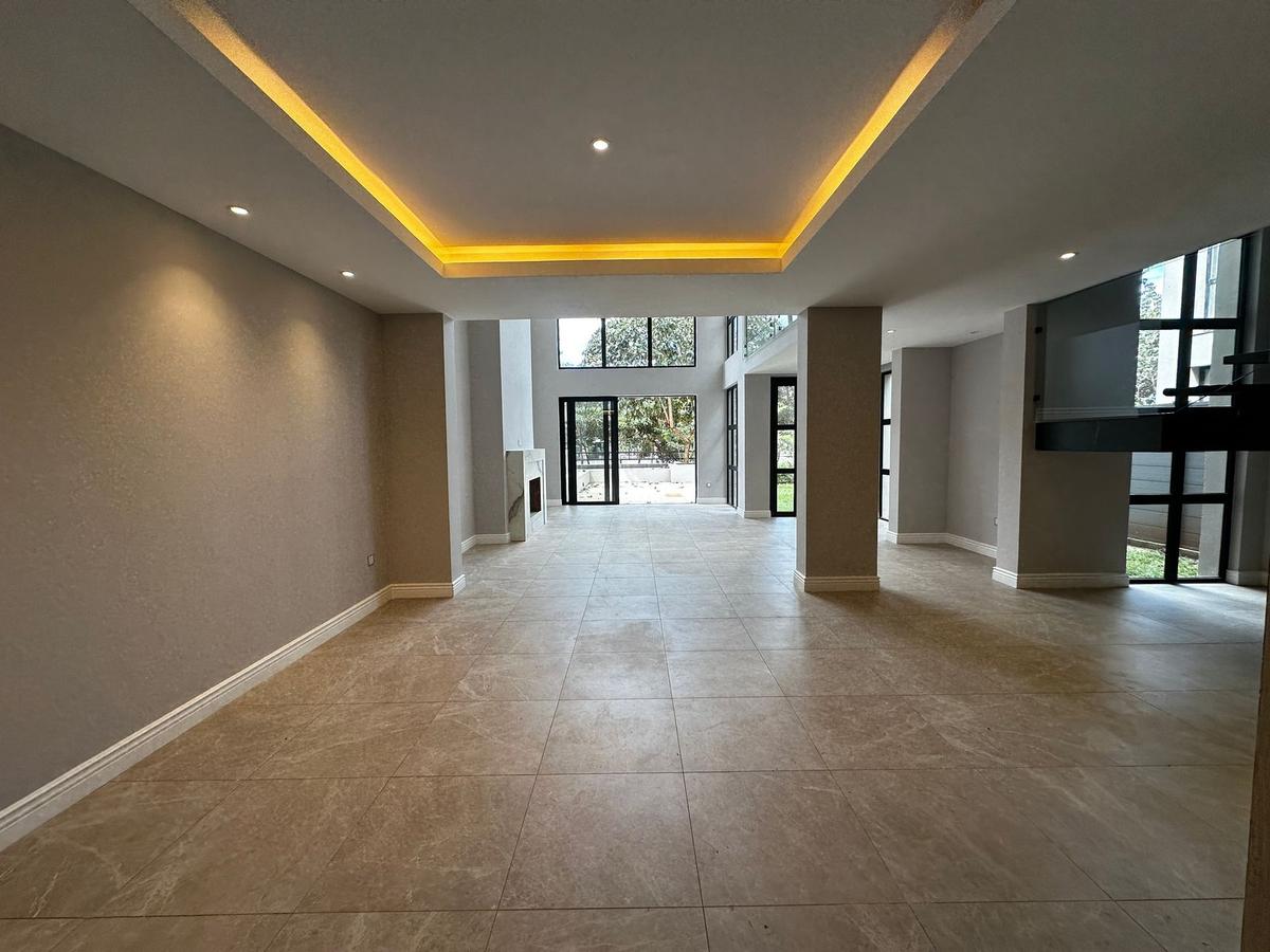3 Bed Apartment with En Suite at Runda - 8