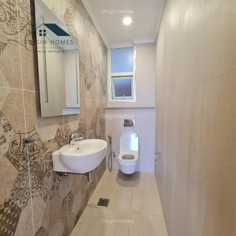 3 Bed Apartment with En Suite at Parklands - 15