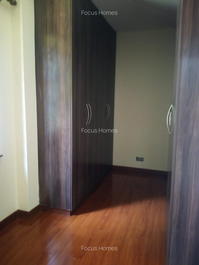 5 Bed Townhouse with En Suite in Lavington - 10
