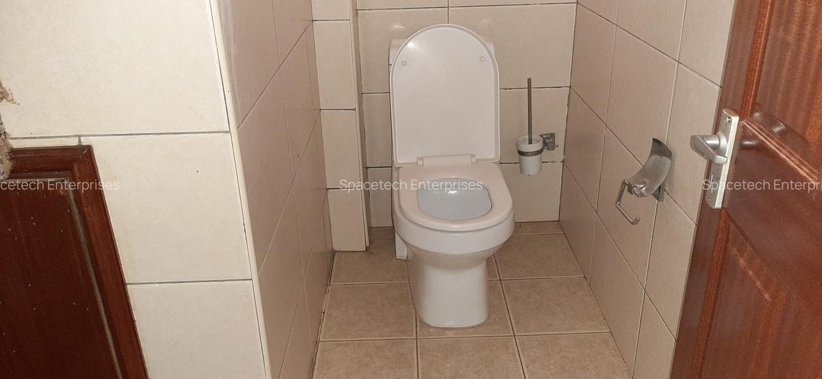 4 Bed Townhouse with En Suite in Lavington - 10