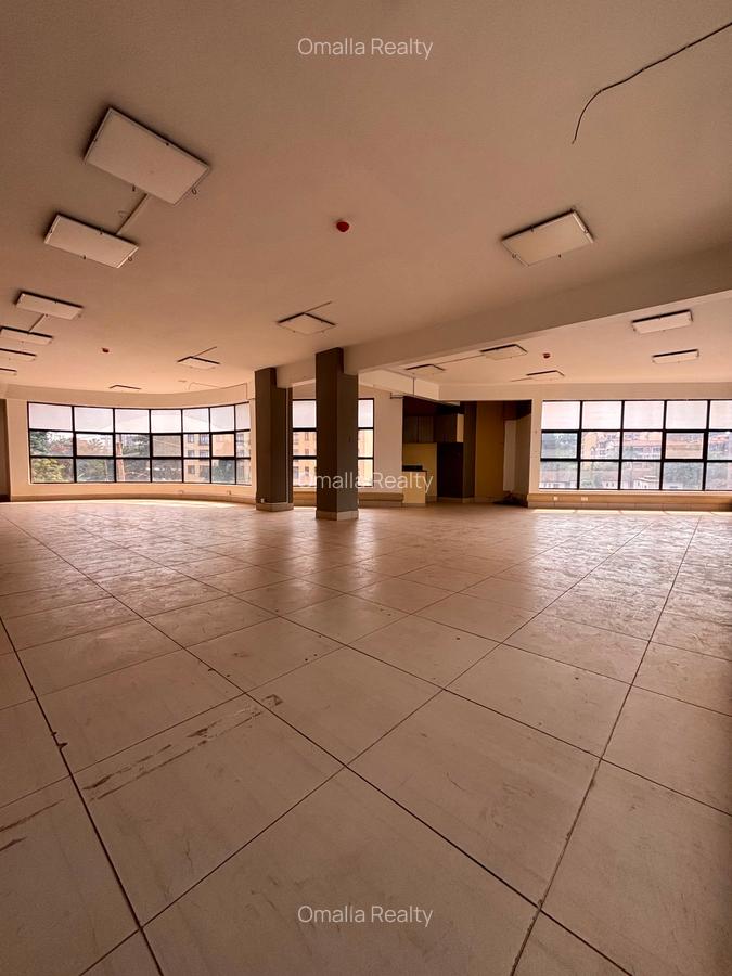 1,484 ft² Commercial Property with Service Charge Included in Westlands Area - 5