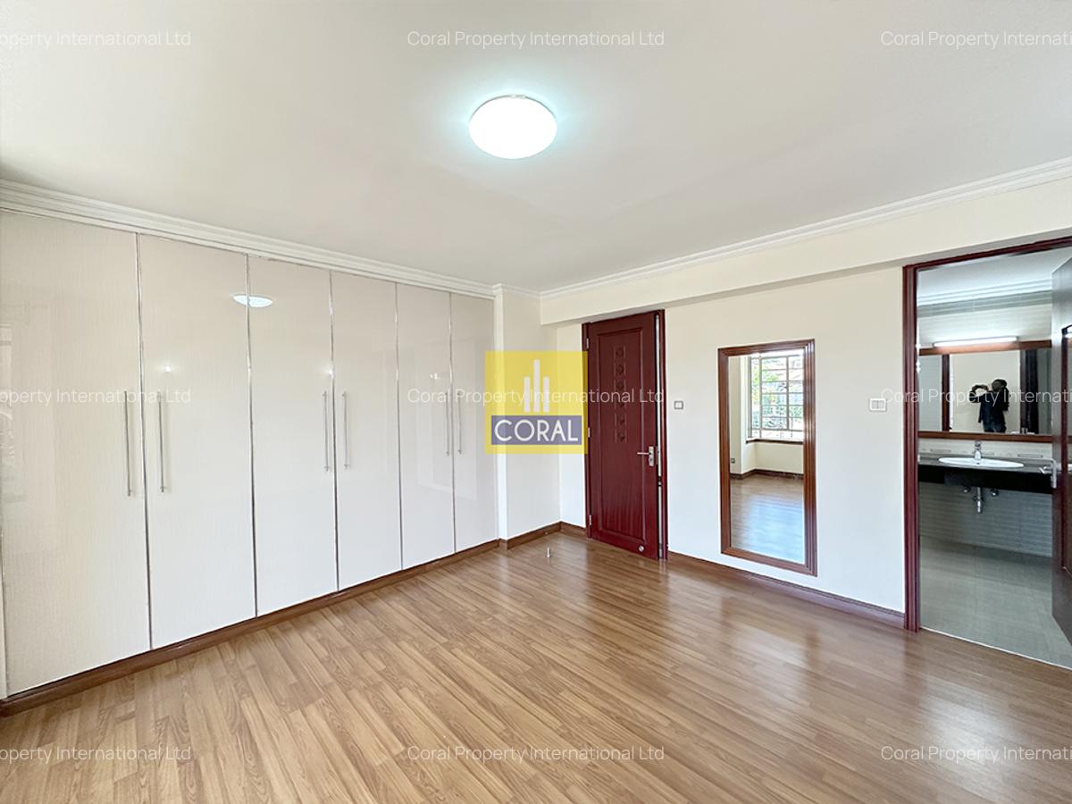 4 Bed Townhouse in Spring Valley - 14