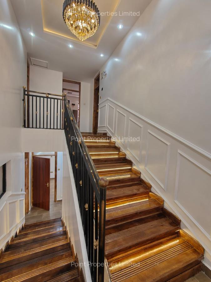 4 Bed Townhouse with En Suite in Karen - 10
