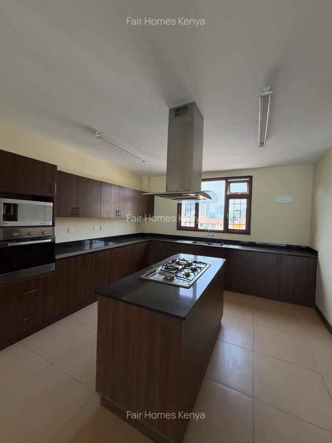 3 Bed Apartment with En Suite at Riverside Drive - 3