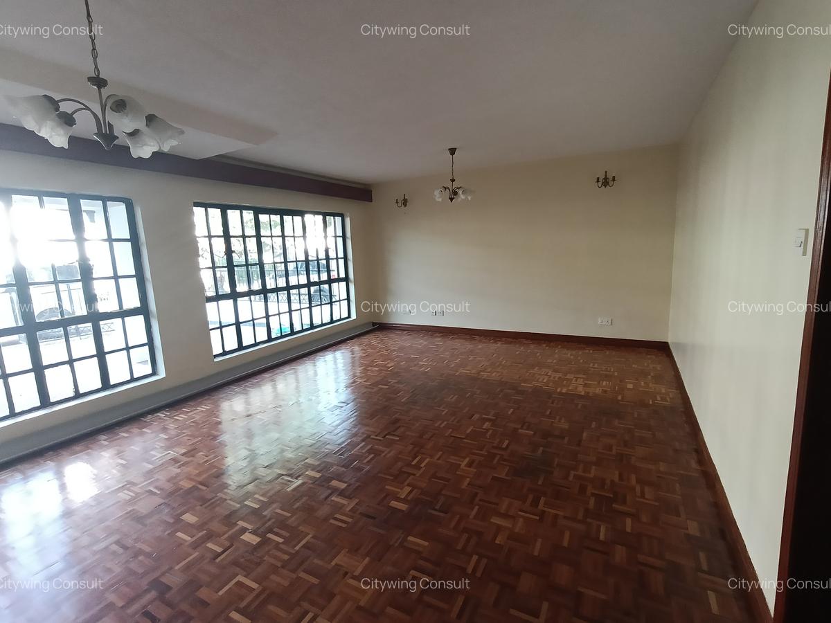 5 Bed Townhouse with En Suite at School Lane - 18