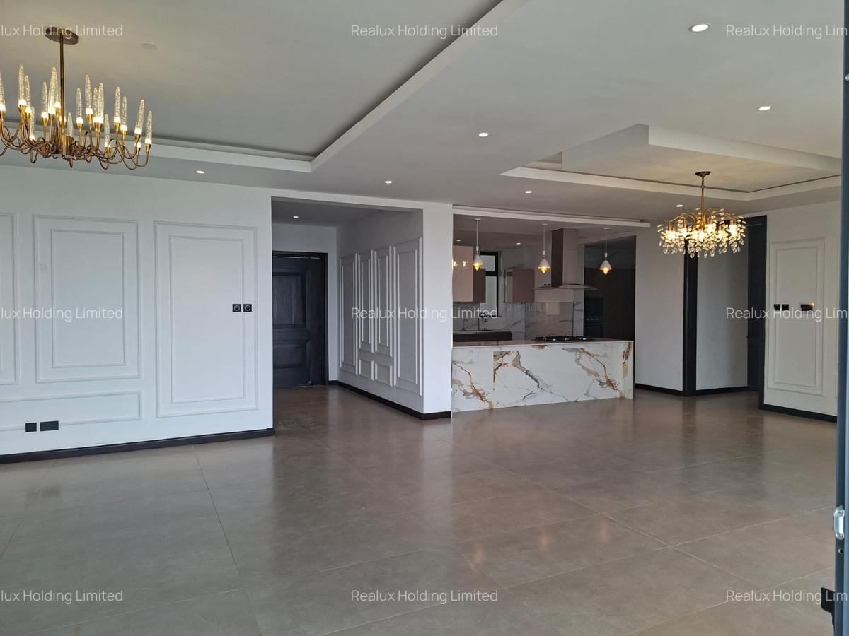 5 Bed Apartment with En Suite in Riverside - 4
