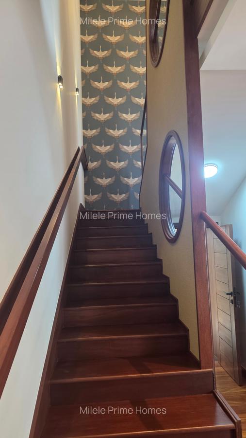 4 Bed Villa with En Suite at Tala Road - 12