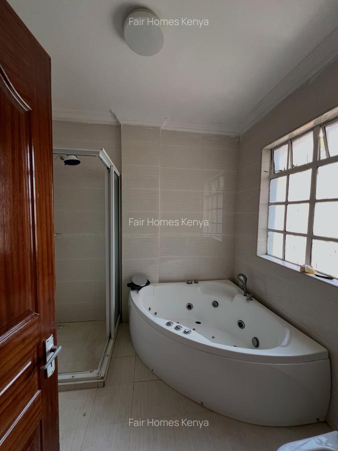 3 Bed Apartment with En Suite at Hatheru Road - 4