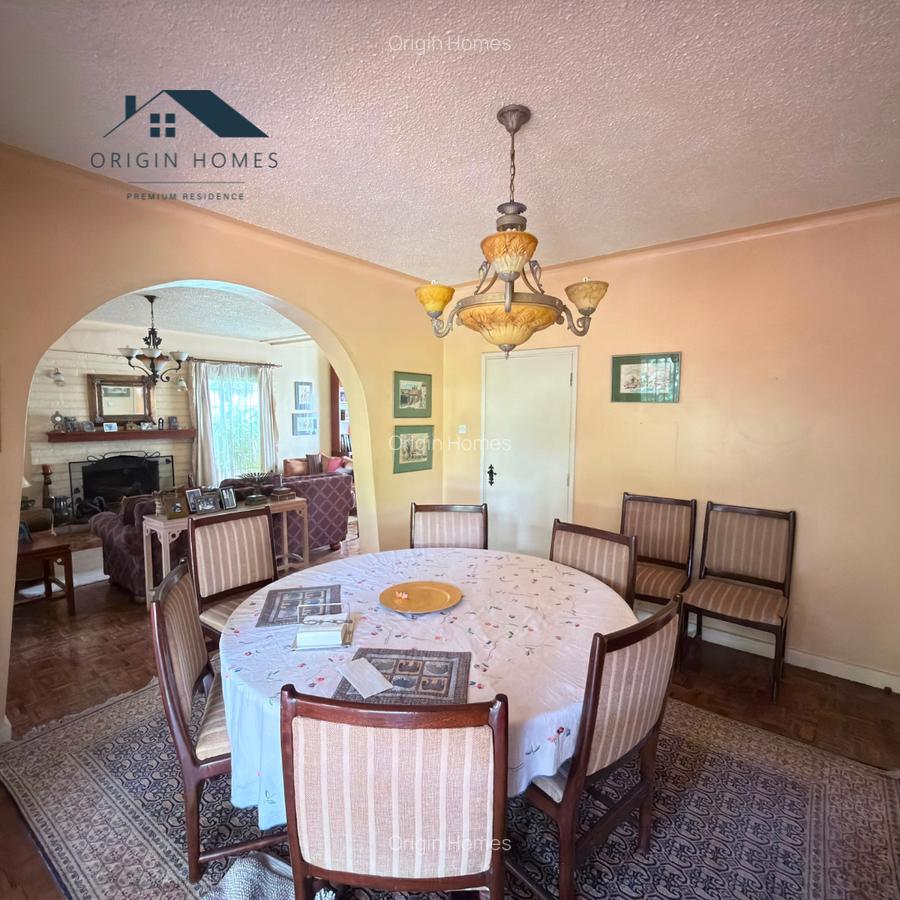 4 Bed House with En Suite at Lavington - 7