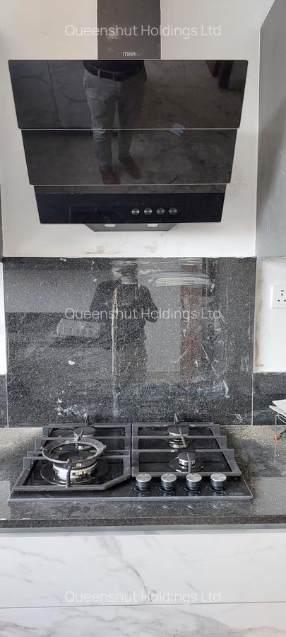 Furnished 3 Bed Apartment with En Suite in Westlands Area - 18