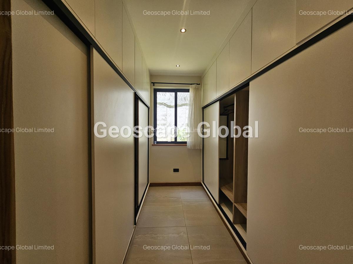 Furnished 4 Bed Apartment with En Suite in Spring Valley - 6