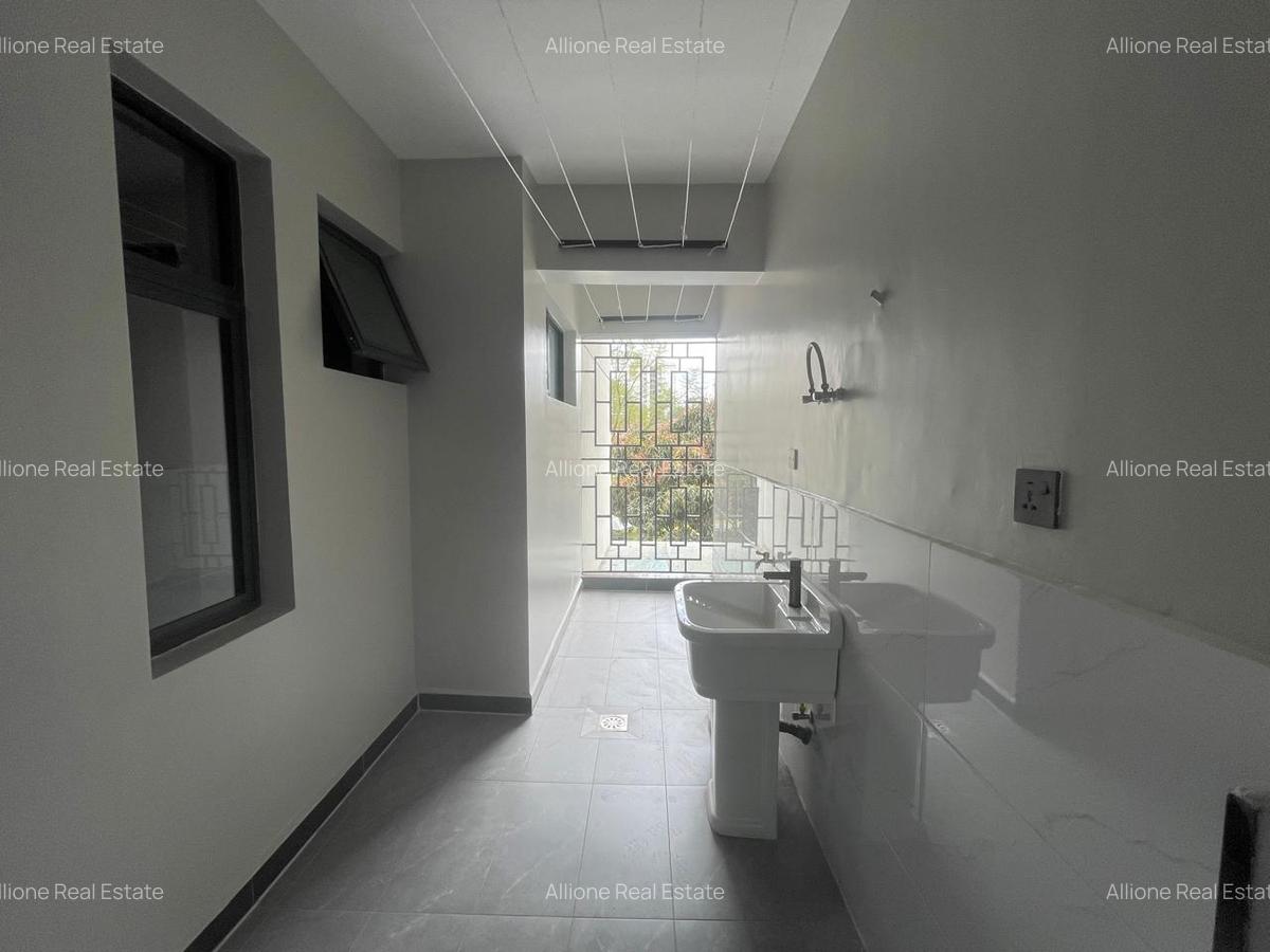 3 Bed Apartment with Swimming Pool at Near Valley Arcade Mall - 15