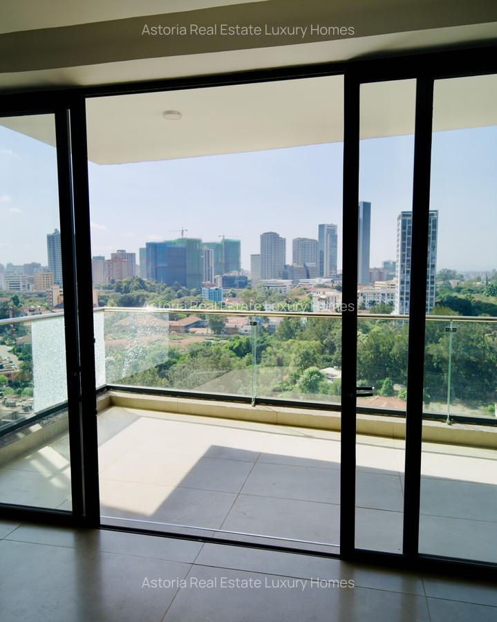 4 Bed Apartment with En Suite at 2026-128 - 6