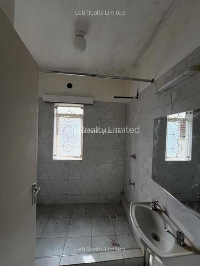 3 Bed Townhouse with En Suite in Kileleshwa - 9