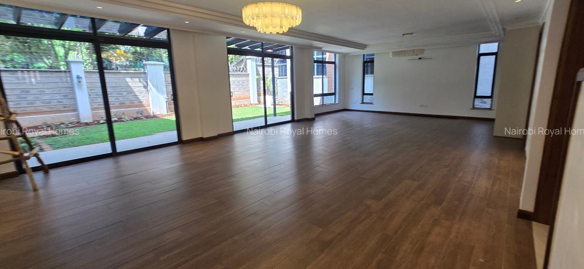 4 Bed Townhouse with En Suite at Lavington Green - 20