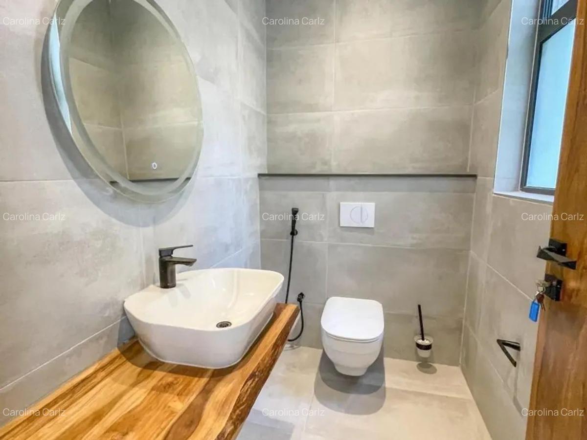 4 Bed Apartment with En Suite at Peponi Road - 16