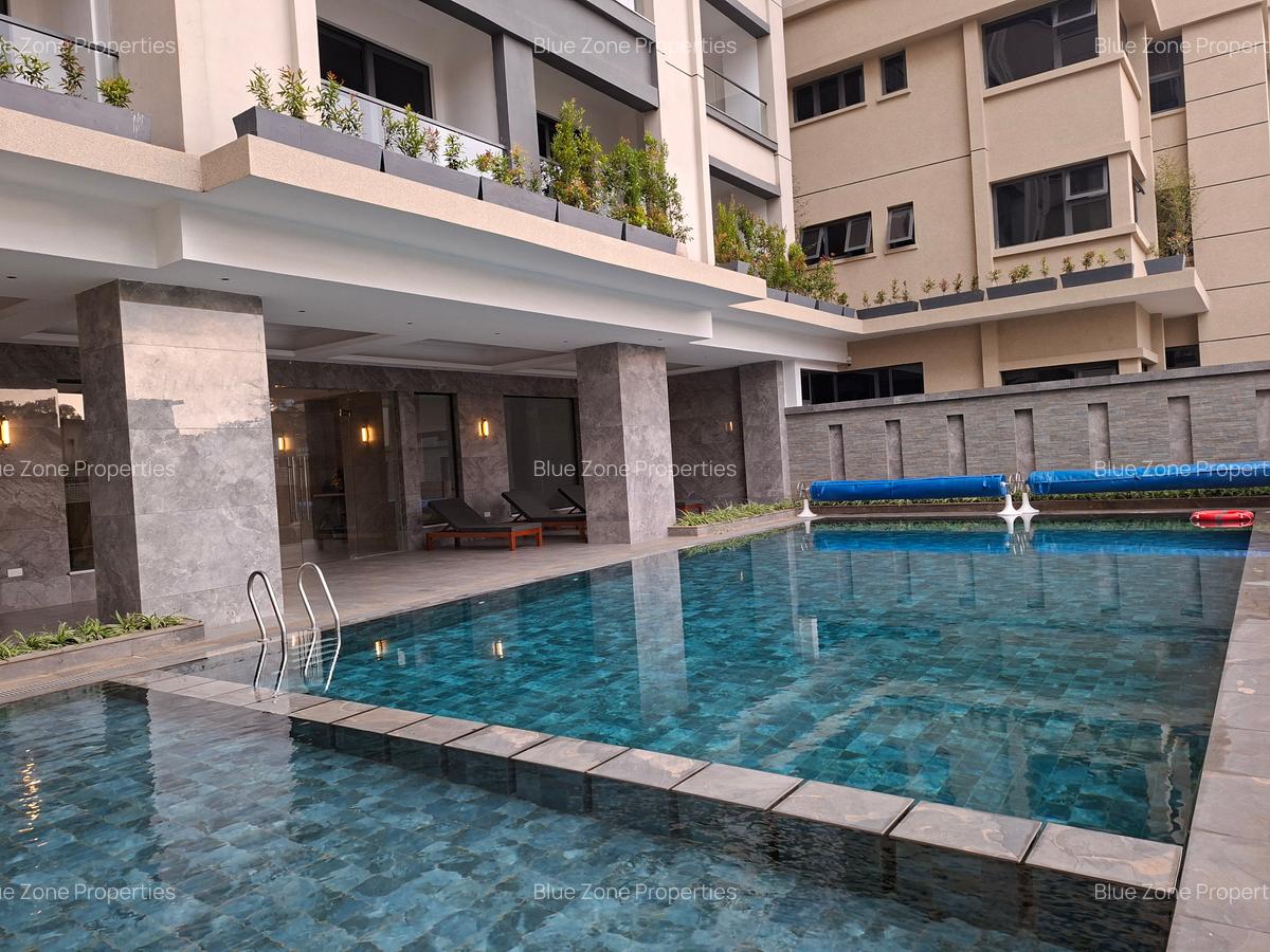 3 Bed Apartment with En Suite at Close To Westgate Mall - 1
