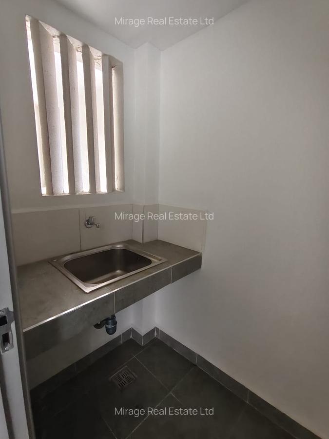 2 Bed Apartment with Swimming Pool in Garden Estate - 4