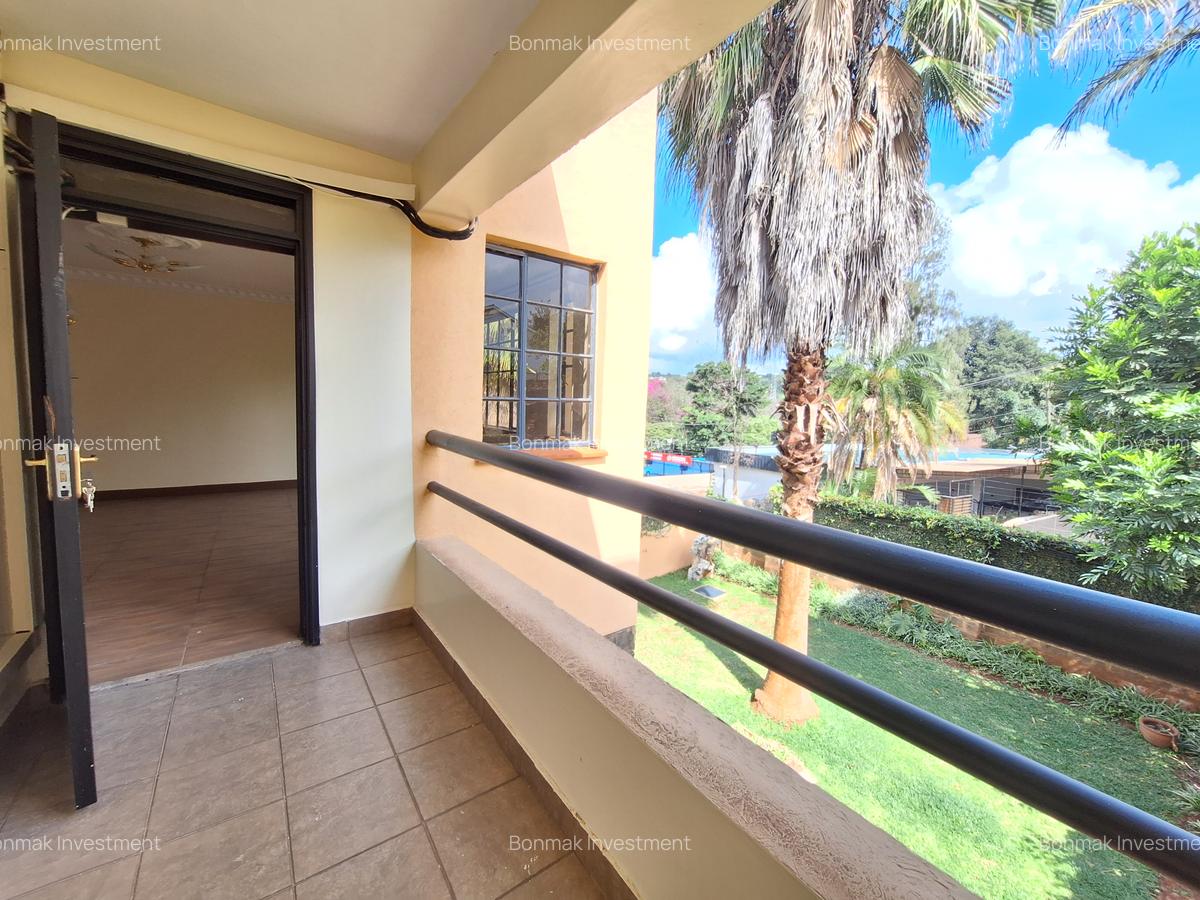 5 Bed Townhouse with En Suite at Lavington Green - 10