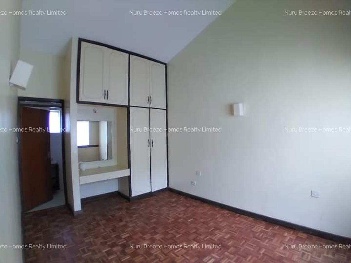 4 Bed Townhouse with En Suite in Westlands Area - 7