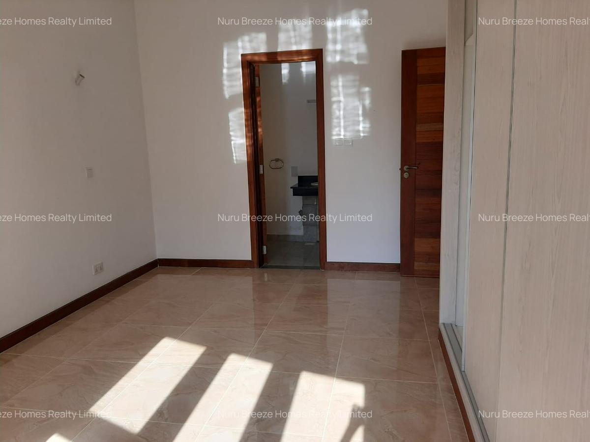 3 Bed Apartment with En Suite in Lavington - 12