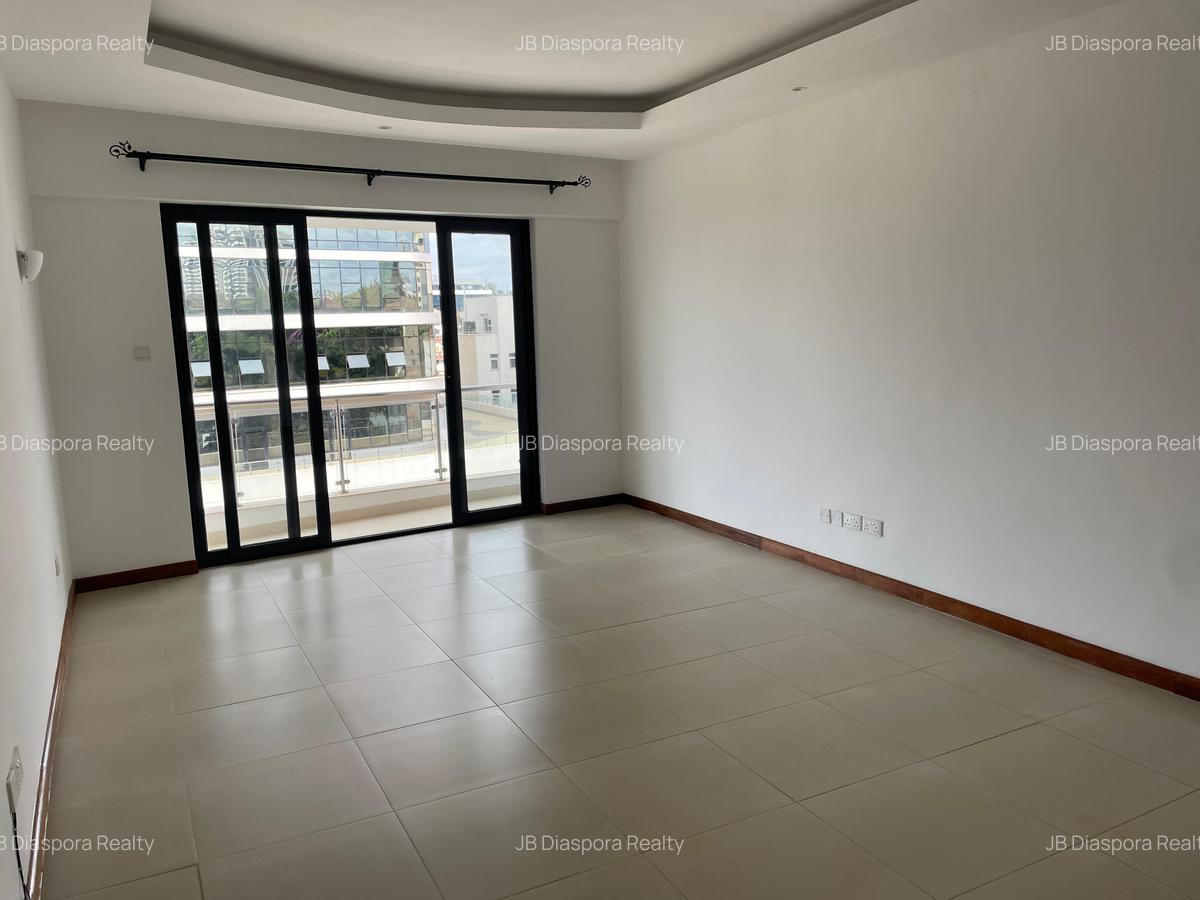 2 Bed Apartment with En Suite at Lantana Road - 7