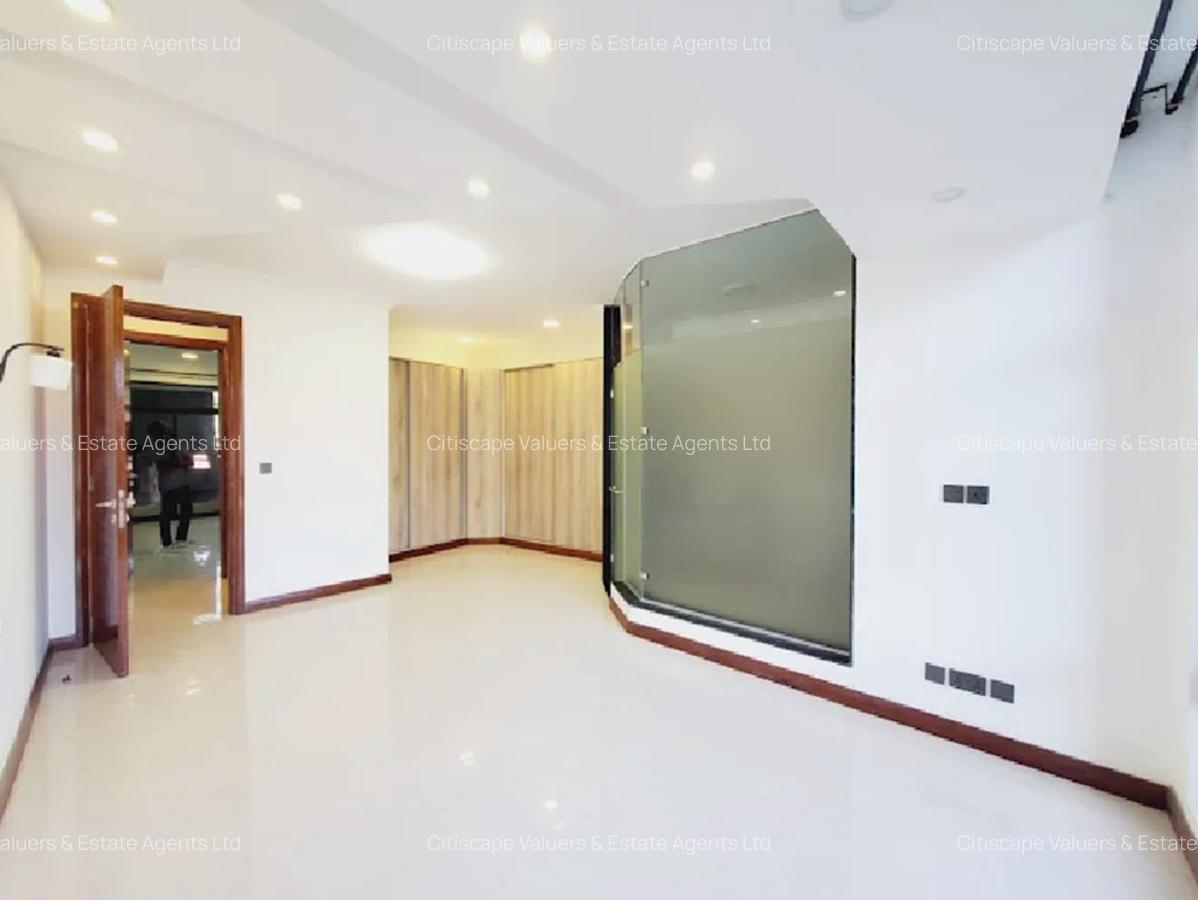 2 Bed Apartment with Gym in Kilimani - 4