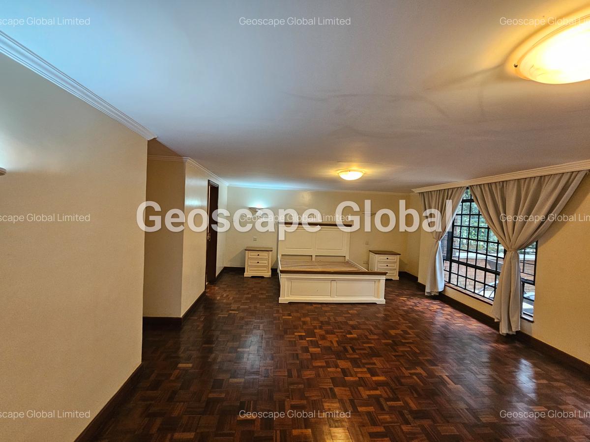 Furnished 3 Bed Apartment with En Suite in Riverside - 7