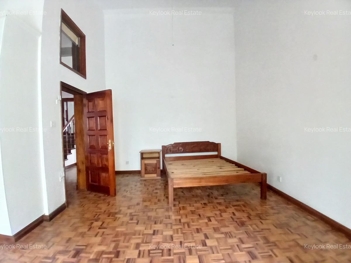 2 Bed Townhouse with En Suite at Off Mandera Road - 8