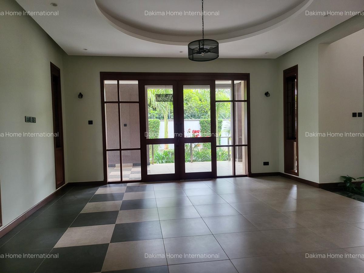 4 Bed House with En Suite in Runda - 4