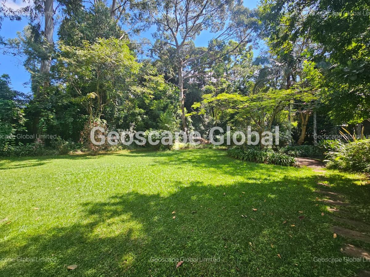 5 Bed House with En Suite in Nyari - 3