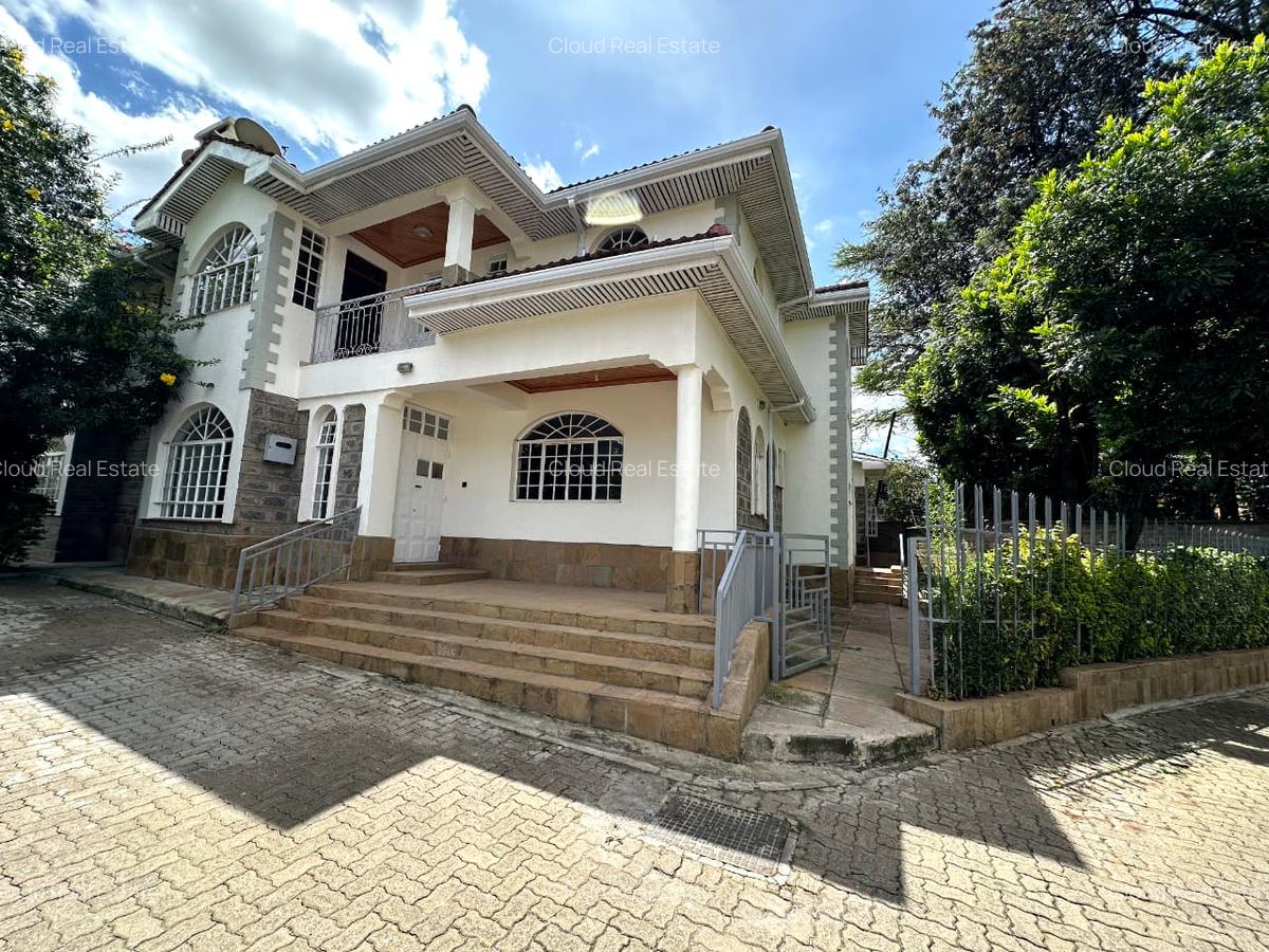 5 Bed Townhouse with En Suite in Lavington - 9