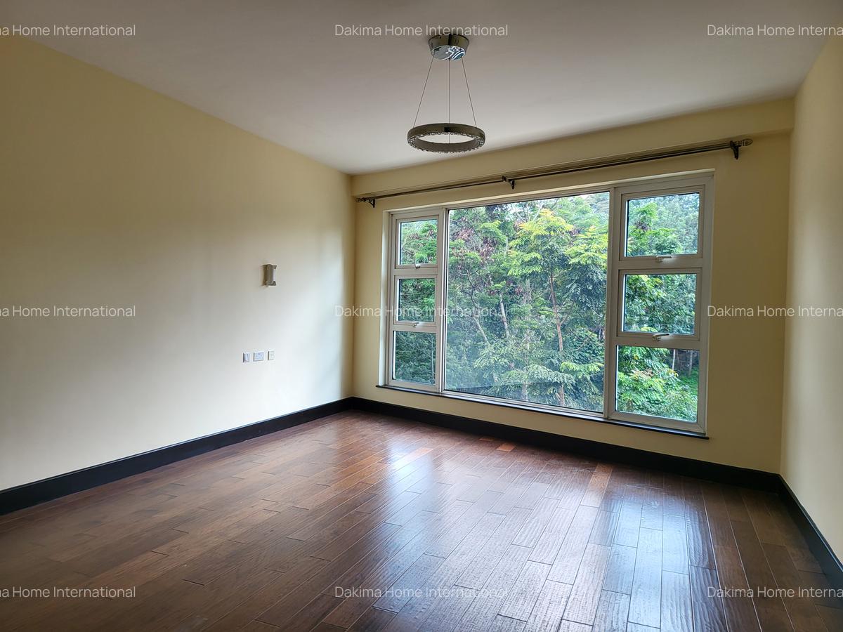 4 Bed Apartment with En Suite in General Mathenge - 10