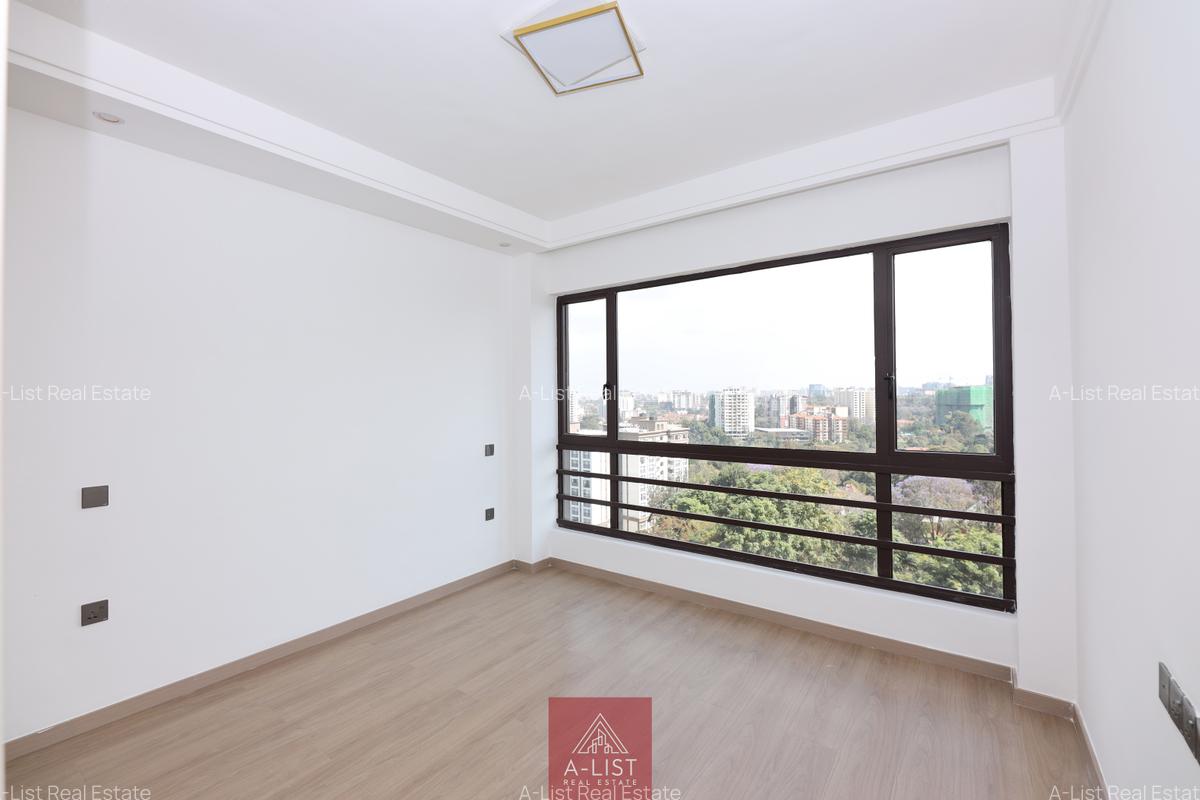 3 Bed Apartment with En Suite at Riverside Drive - 7