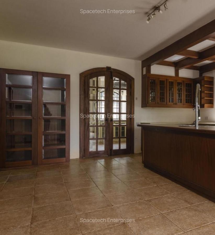 5 Bed House with En Suite in Kitisuru - 4