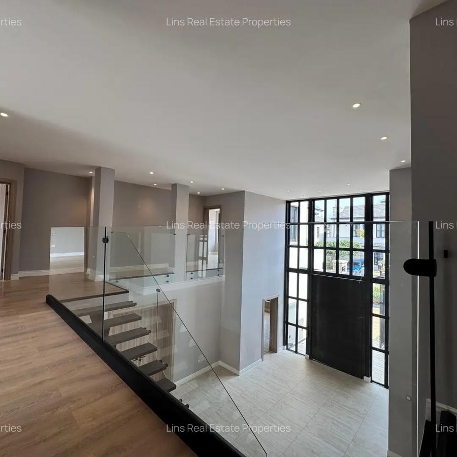 4 Bed Townhouse with En Suite in Runda - 9