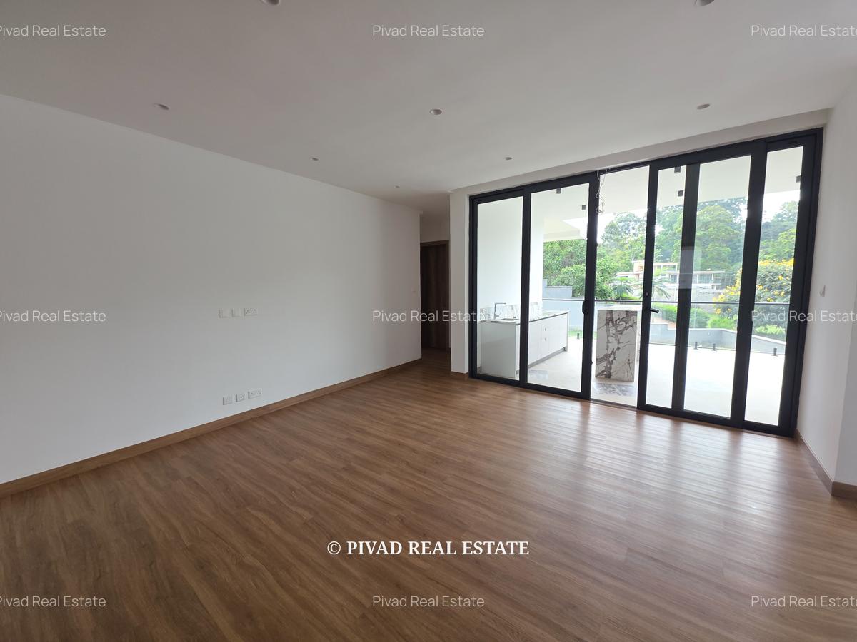 5 Bed House with Garden in Nyari - 7