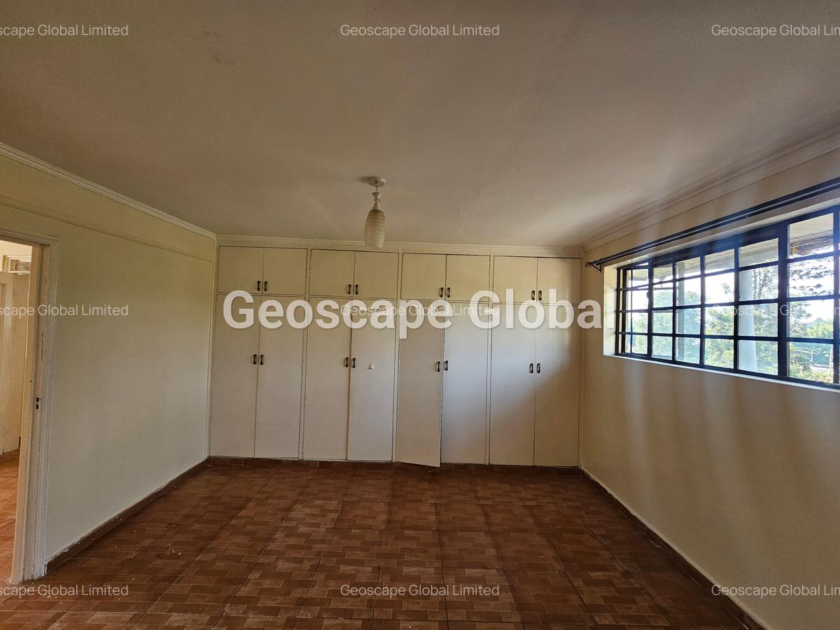 5 Bed House with En Suite at Muthaiga North - 8