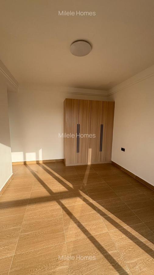 Serviced 2 Bed Apartment with En Suite at Joyland - 7