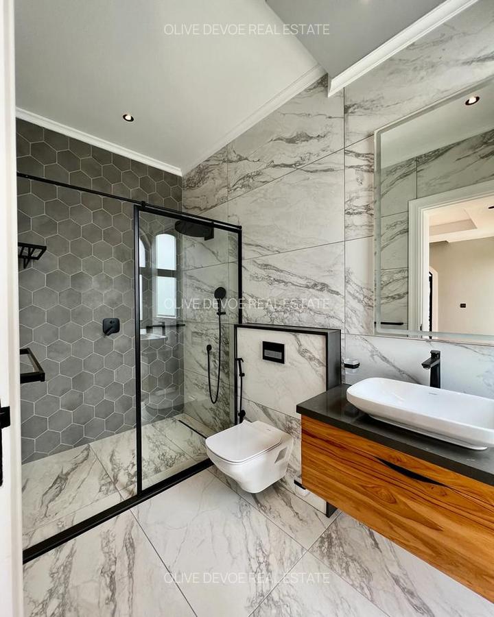 5 Bed Villa with En Suite in Loresho - 11